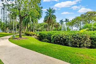 2851 NE 183rd St, Aventura, FL 33160 - Photo 18