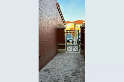 11479 NW 60th Ter #373, Doral, FL 33178 - Photo 4