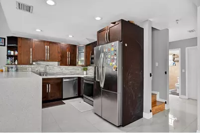 12289 NW 1st St, Plantation, FL 33325 - Photo 4