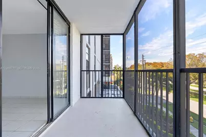 2500 NE 135th St Unit#B206, North Miami, FL 33181 - Photo 8
