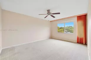 12750 SW 4th Ct, Pembroke Pines, FL 33027 - Photo 14