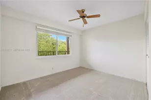 12750 SW 4th Ct, Pembroke Pines, FL 33027 - Photo 18