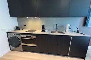 20 NE 11th St, Miami, FL 33132 - Photo 6