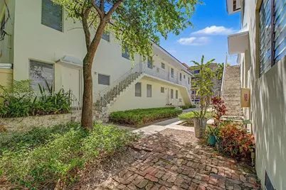 225 Madeira Ave #6, Coral Gables, FL 33134 - Photo 10