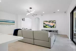 7965 SW 195th St, Cutler Bay, FL 33157 - Photo 12