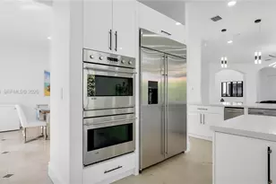 7965 SW 195th St, Cutler Bay, FL 33157 - Photo 10