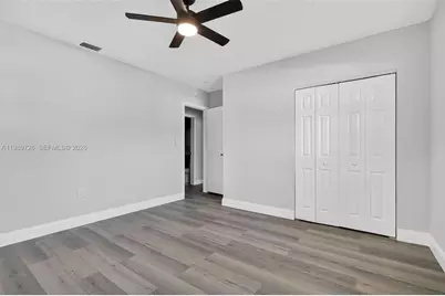 870 NE 144th St, North Miami, FL 33161 - Photo 14