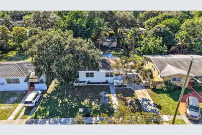 870 NE 144th St, North Miami, FL 33161 - Photo 26