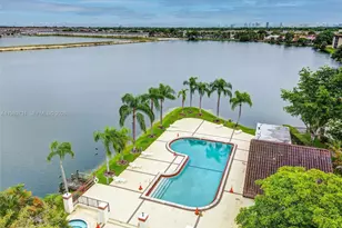 337 Ives Dairy Rd, Miami, FL 33179 - Photo 42