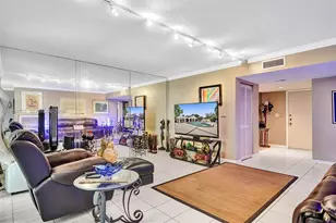 337 Ives Dairy Rd, Miami, FL 33179 - Photo 6