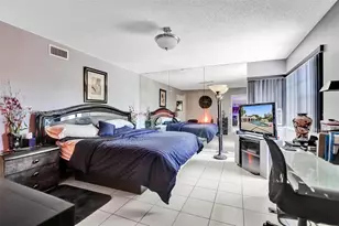 337 Ives Dairy Rd, Miami, FL 33179 - Photo 14