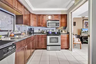 337 Ives Dairy Rd, Miami, FL 33179 - Photo 20