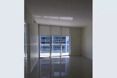 475 Brickell Ave #5111, Miami, FL 33131 - Photo 4