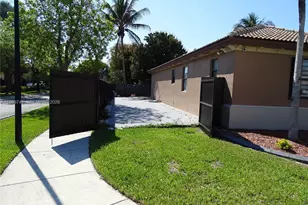 24164 SW 113th Path, Homestead, FL 33032 - Photo 4
