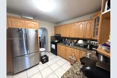 9615 NW 26th Ave, Miami, FL 33147 - Photo 18