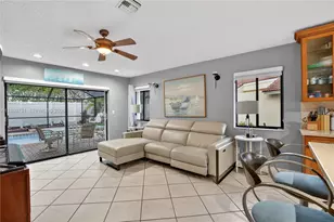 11501 SW 9th Ct, Pembroke Pines, FL 33025 - Photo 14