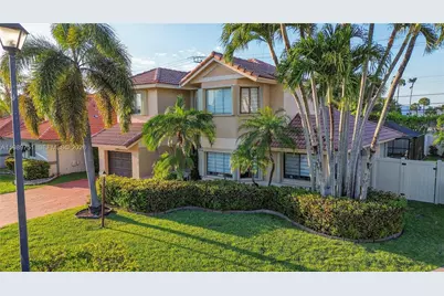 11501 SW 9th Ct, Pembroke Pines, FL 33025 - Photo 2