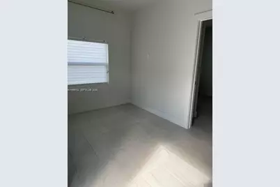 12752 SW 211th St #2, Miami, FL 33177 - Photo 4