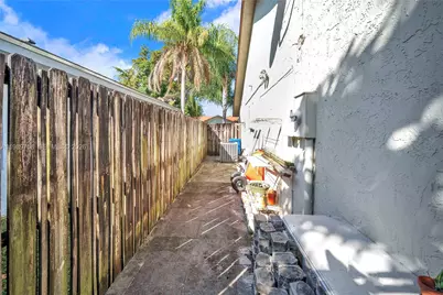 9300 NW 32nd Mnr, Sunrise, FL 33351 - Photo 44