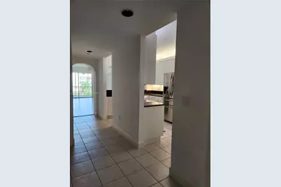 10710 NW 66th St #402, Doral, FL 33178 - Photo 8