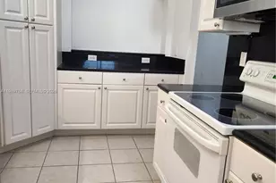 10710 NW 66th St, Doral, FL 33178 - Photo 20