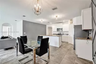 6479 NW Castlebrook Ave, Port Saint Lucie, FL 34983 - Photo 4