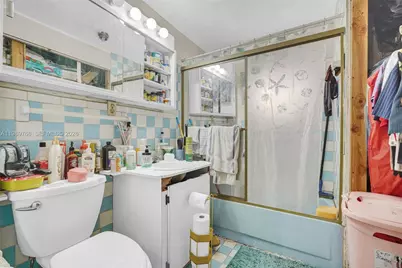 1451 NW 43rd St, Miami, FL 33142 - Photo 14