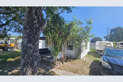 1950 Service Rd, Opa Locka, FL 33054 - Photo 8