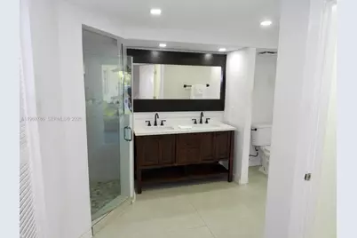 715 Hollywood Blvd, Hollywood, FL 33019 - Photo 14