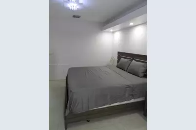 715 Hollywood Blvd, Hollywood, FL 33019 - Photo 14