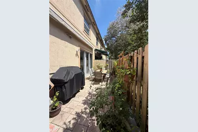 809 NW 170th Ter #26, Pembroke Pines, FL 33028 - Photo 26