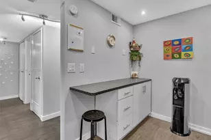 3375 N Country Club Dr, Aventura, FL 33180 - Photo 6