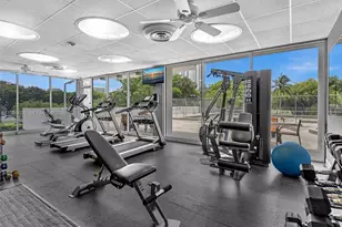 3375 N Country Club Dr, Aventura, FL 33180 - Photo 36