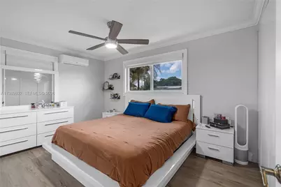 2051 Arcadia Dr, Miramar, FL 33023 - Photo 10