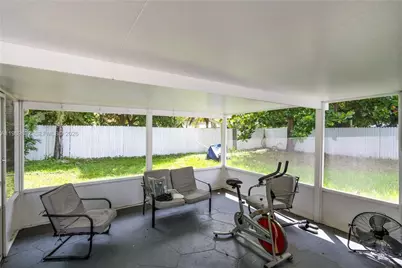 2051 Arcadia Dr, Miramar, FL 33023 - Photo 14