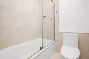 102 Riverwalk Cir, Sunrise, FL 33326 - Photo 22