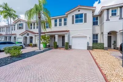 102 Riverwalk Cir, Sunrise, FL 33326 - Photo 2