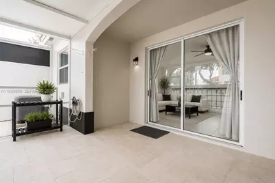 102 Riverwalk Cir, Sunrise, FL 33326 - Photo 14
