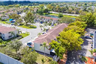 102 Riverwalk Cir, Sunrise, FL 33326 - Photo 28
