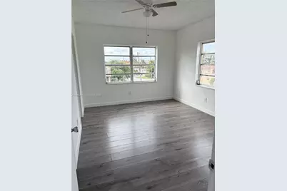 3675 W 11th Ave #320, Hialeah, FL 33012 - Photo 12