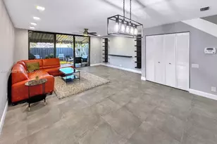 700 SE 14th St, Fort Lauderdale, FL 33316 - Photo 4