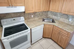 10900 SW 196th St, Cutler Bay, FL 33157 - Photo 2