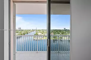 3161 S Ocean Dr, Hallandale Beach, FL 33009 - Photo 8