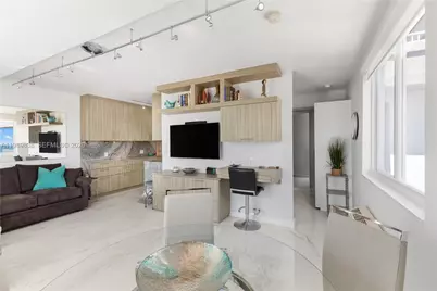 1255 Collins Ave #901, Miami Beach, FL 33139 - Photo 10