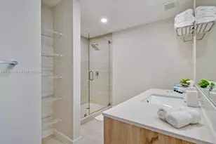 3900 Biscayne Blvd, Miami, FL 33137 - Photo 14