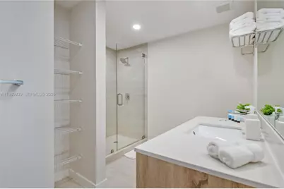 3900 Biscayne Blvd #N-911, Miami, FL 33137 - Photo 6