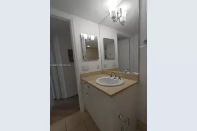 20000 E Country Club Dr #201, Aventura, FL 33180 - Photo 10