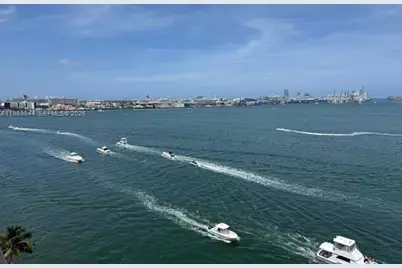 770 Claughton Island Dr #1216, Miami, FL 33131 - Photo 6