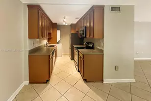 9454 SW 77th Ave, Miami, FL 33156 - Photo 6