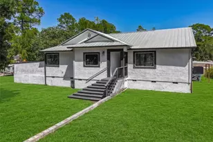 310 14th St SE, Naples, FL 34117 - Photo 1